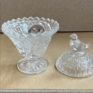 Hofbauer Byrdes Collection Crystal Trinket Box with Bird Finial